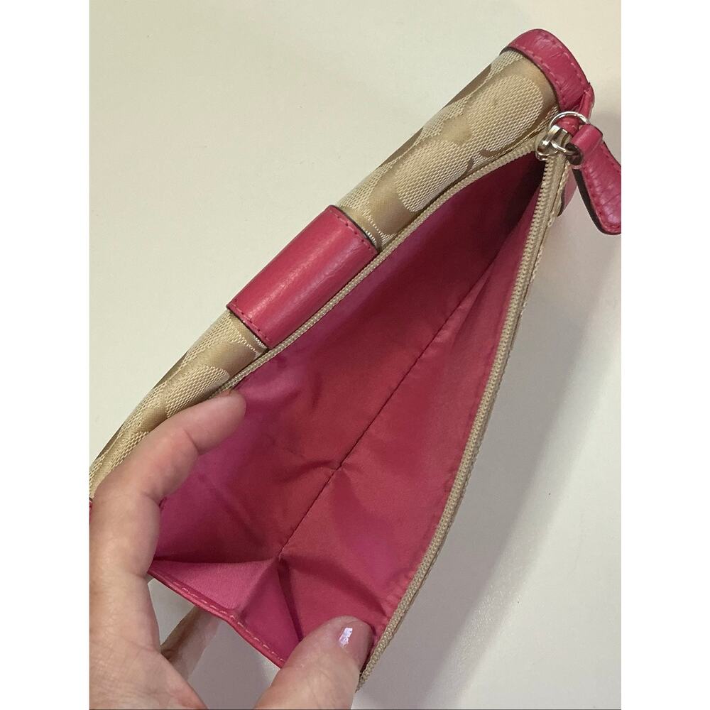Coach Signature Stripe Canvas & Pink Leather Trifold Wallet Retail $258 GUC-EUC - Picture 6 of 16